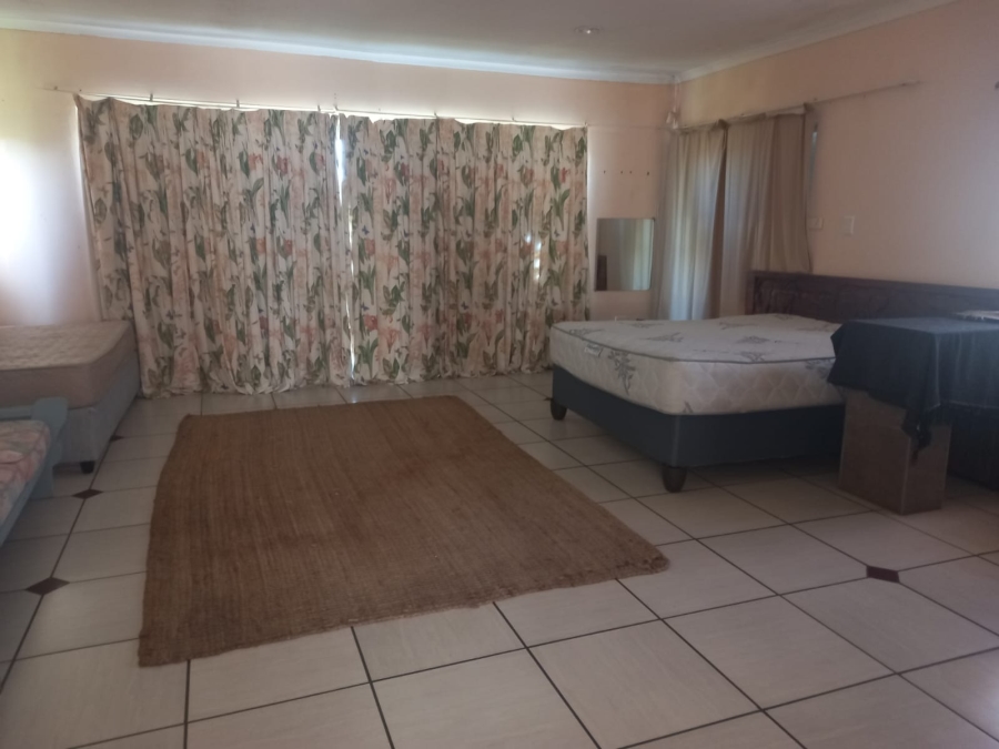 3 Bedroom Property for Sale in Hoogland Western Cape